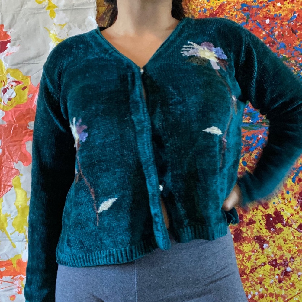 Sweater - Picture 4 of 4